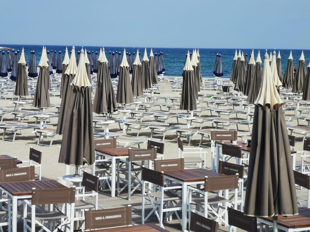 Nicolhouse Apartment Bari Bagian luar foto